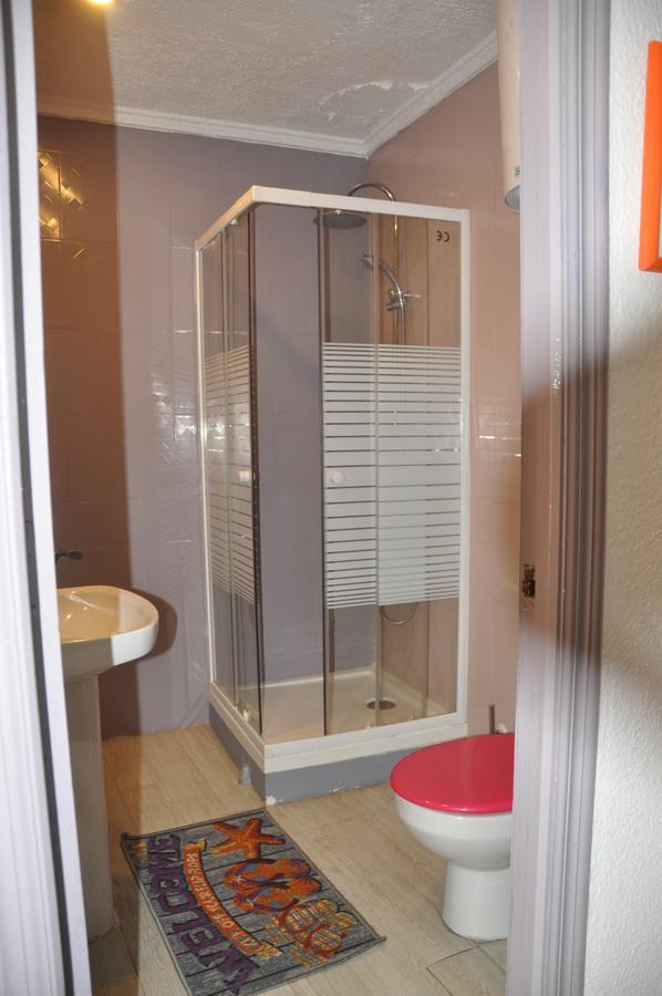 Hostal Mayor Alicante Luaran gambar