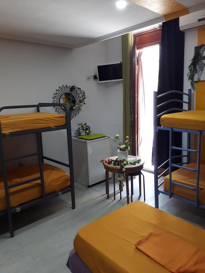 Hostal Mayor Alicante Luaran gambar
